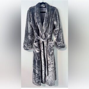 Soma Robe Women’s Size S/M Plush Cozy Belted Pockets Lined Luxurious Lounge